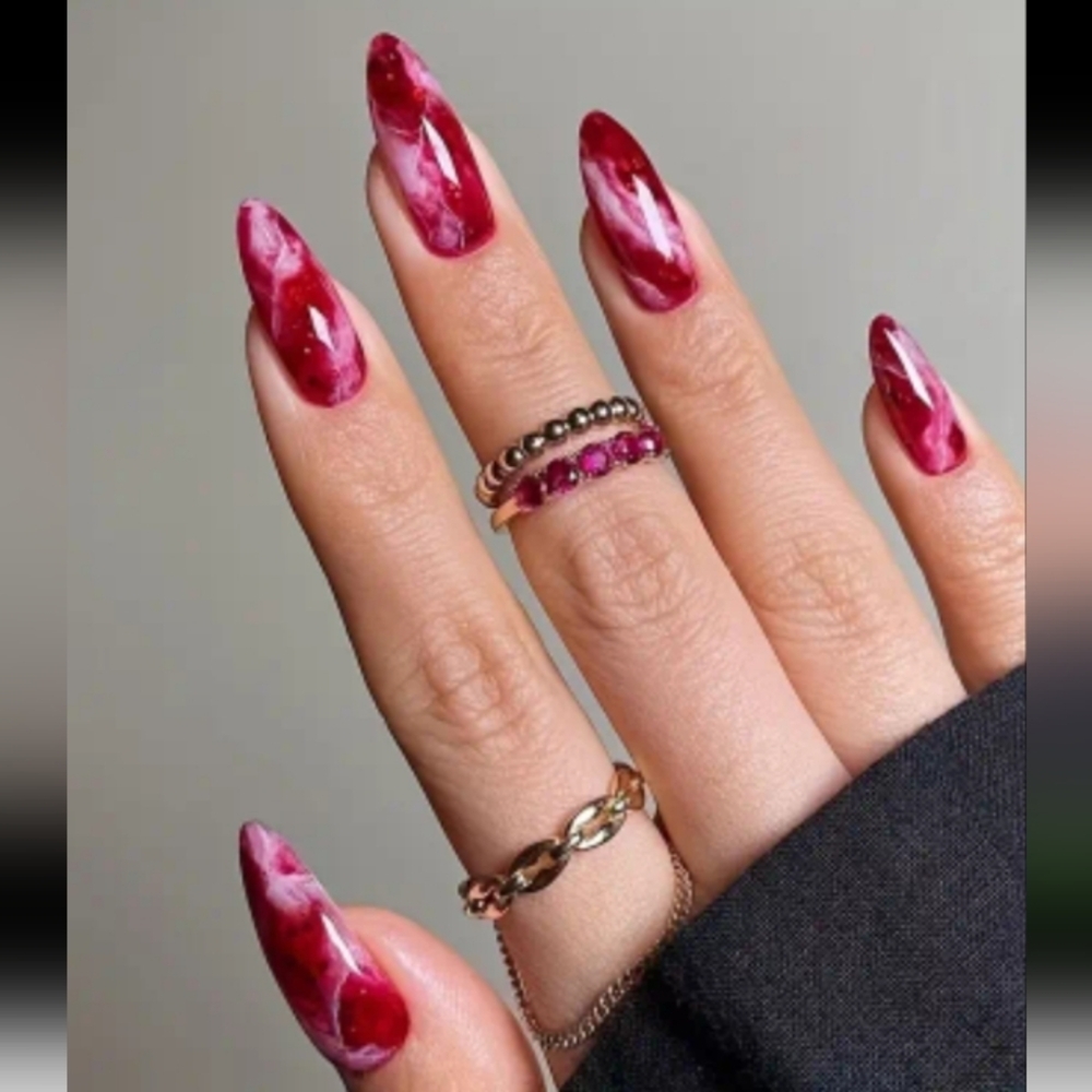 🔥3/$21 Elegant Red Marble False Press On Nails